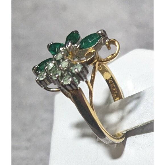 Vintage Faux Emerald And Diamond 14kt Gold Plated Floral Ring Size 5 3/4 - Picture 3 of 14
